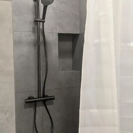 Apartman692 *