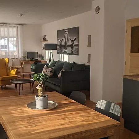 Apartman692 *